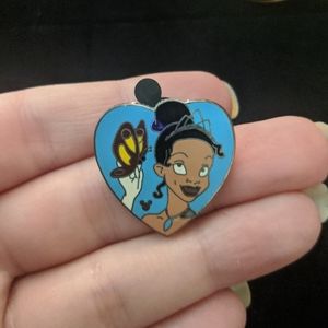 Disney Parks Trading Pin Tiana Heart 3 of 5 Hidden Mickey